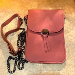 Save the Girls Touchscreen Crossbody with RFID Colorado Rose NWOT
